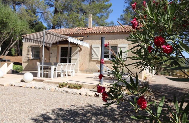 Les oliviers" guest house
