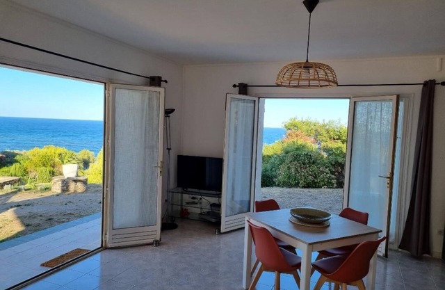 Les Palmiers - New apartment with sublime sea views
