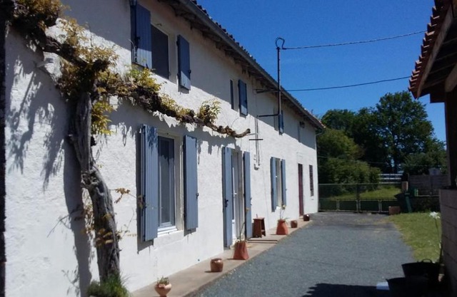 Les Quatre Routes