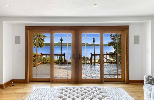 Level Lakefront Ranch-West Side Skaneateles Lake