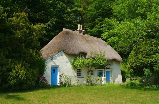 LEW QUARRY COTTAGE, family friendly, with open fire in Lewdown