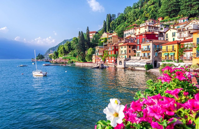 Lierna Fronte Lago