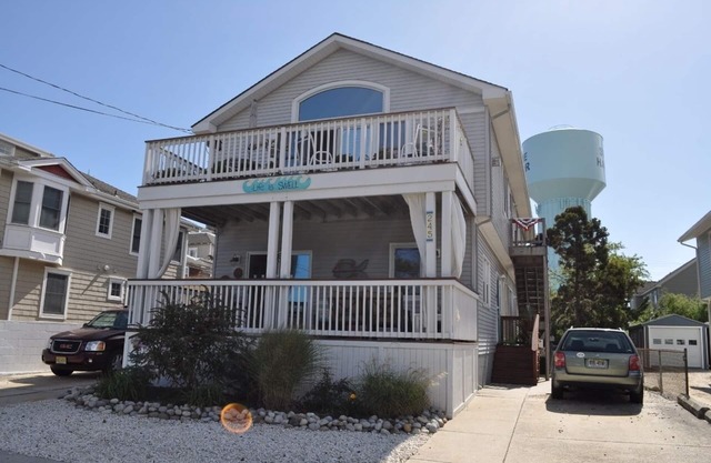 "Life Is Swell" Duplex - Walking Distance To Beach & Downtown!