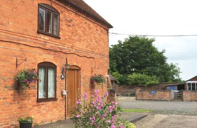 Lily - Peaceful farm cottage, safe parking, ideal for NEC & Stratford upon Avon
