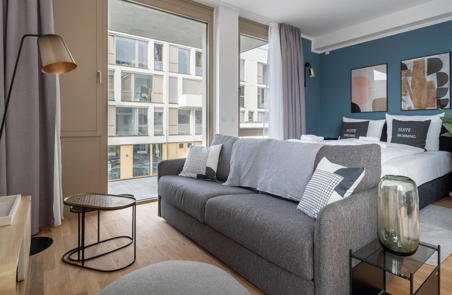 limehome Potsdam | Suite L with sofa bed