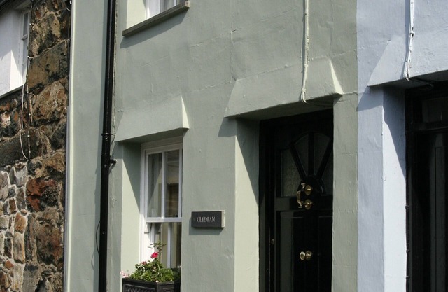 Listed Miners Cottage with Riverside Views
