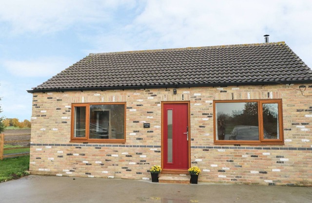 LITTLE ACRES, pet friendly, with open fire in Cawood