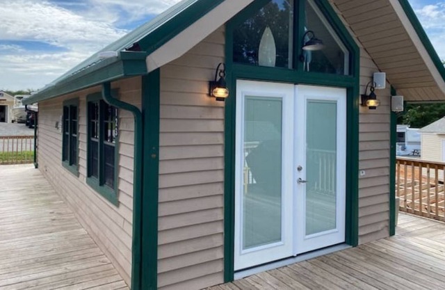 Little Lake Getaway at Badin Shores Resort