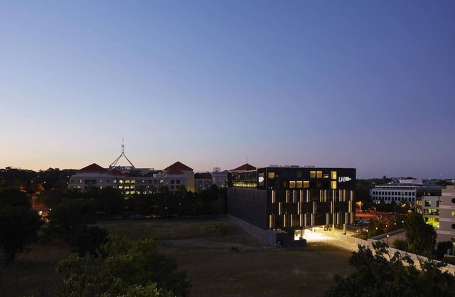 Little National Hotel Canberra