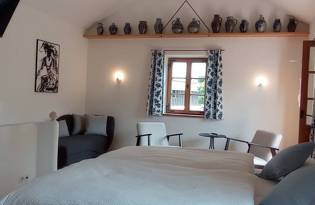 Living with the ceramist