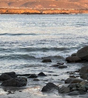 Llego la primavera y dias de sol en Cabaña Roscoe's Paradise Playa Los Molles- 2 -3 personas