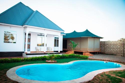 Local Villa Lodge