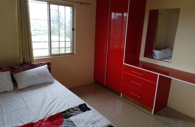Located 10 minutes from Nausori Airport or 5 minutes from Nausori Town.