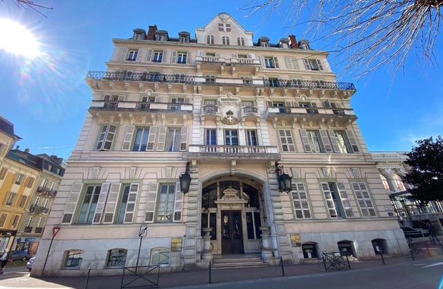 Location dans le Grand Hotel d'Aix les bains