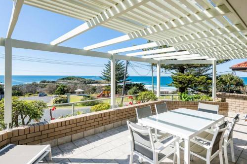 Location+ Ocean & headland views. Wifi, linen +