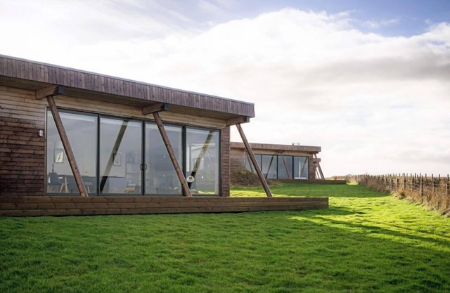 Lodge 7 - 3 Bed - a john o'groat that sleeps 6 guests in 3 bedrooms