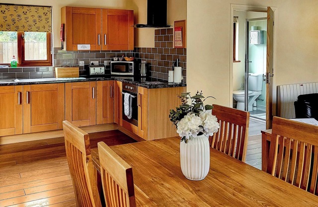 Lodge with fantastic contemporary styling.