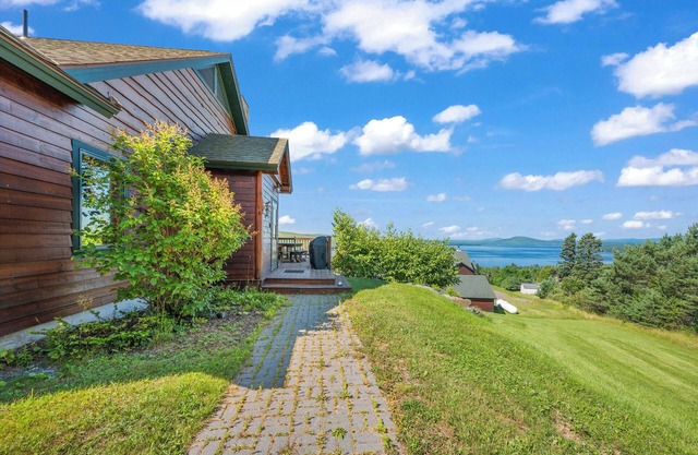 Lodges 13 - Modern condo with great views of Rangeley Lake