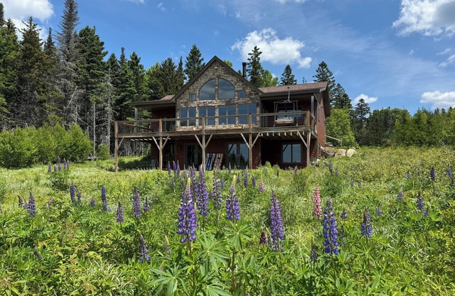 Lodges #72 - Rangeley Lake Overlook - ATV, Snowmobile, and close to Saddleback!