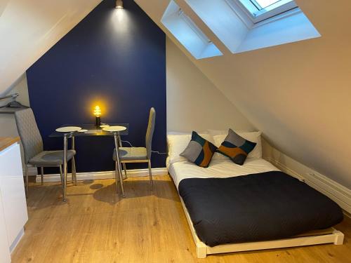 Loft Studio - Excellent City Location Near Station
