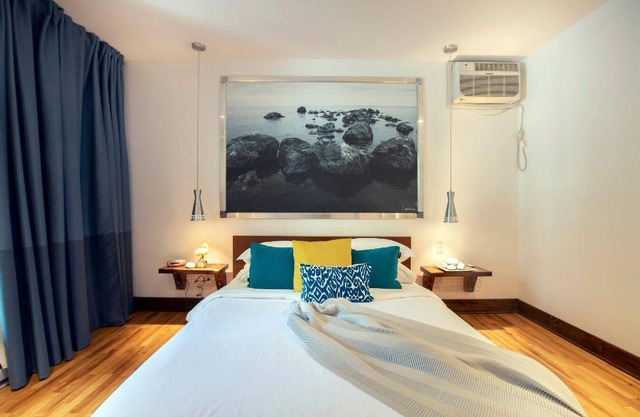 LoftJC1 | 1BR Suite +Free Private Parking| Lafontaine park