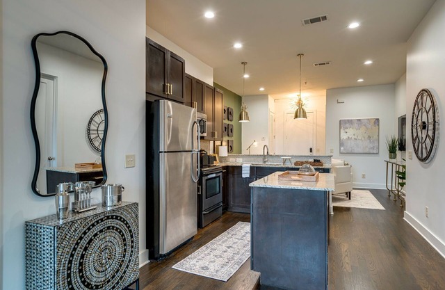 Lofts at 30th-Contemporary Muse-Mins to Broadway