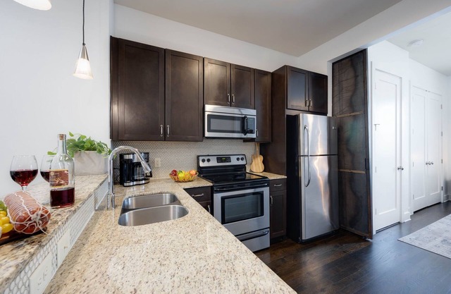 Lofts At 30th - Urban Utopia - 6 Mins To Broadway