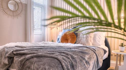 London Hammersmith - hot tub, cinema & gaming room