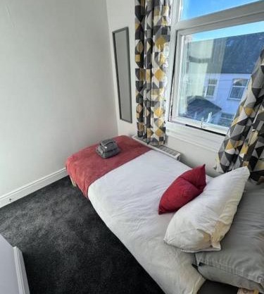 Londonderry - 3 BDR, Sleeps 6, Parking, WIFI, Stockton on Tees city centre