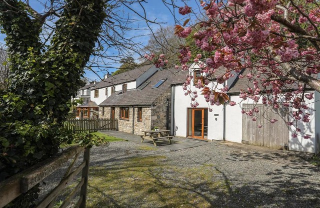 Long Cottage