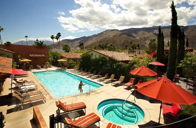 Los Arboles Hotel