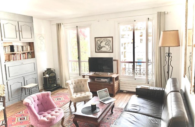 Love Nest In Paris