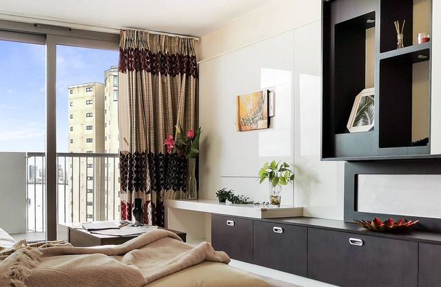 Lovely 2 bed flat with Balcony Waterside Heights