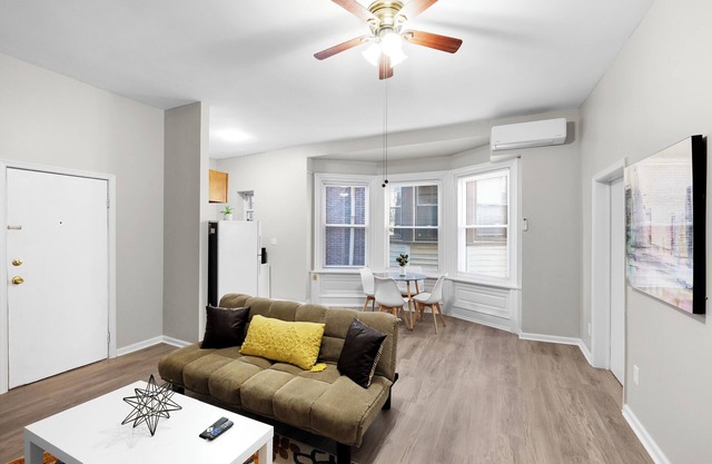 Lovely 2BR in Univ City