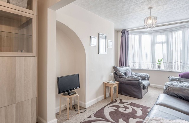 Lovely 3 BR house with large garden in Birmingham