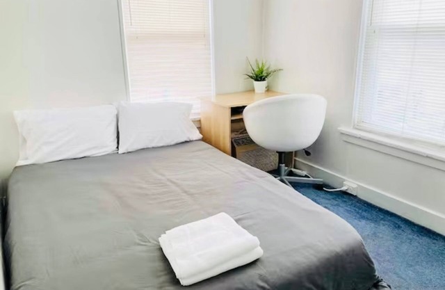 Lovely 5-Bedroom Apartment near UPENN