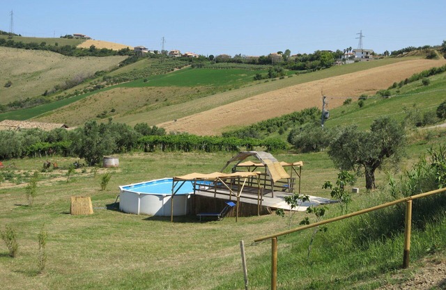 Lovely apartment in villa with pool, A/C, hot tub, WIFI, TV, patio, pets allowed and panoramic v.