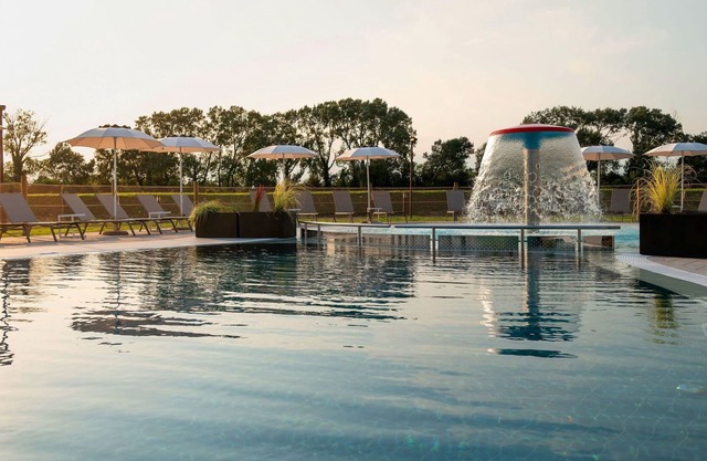 Lovely apartment in villa for 6 people with A/C, WIFI, pool, TV, terrace, pets allowed and parking
