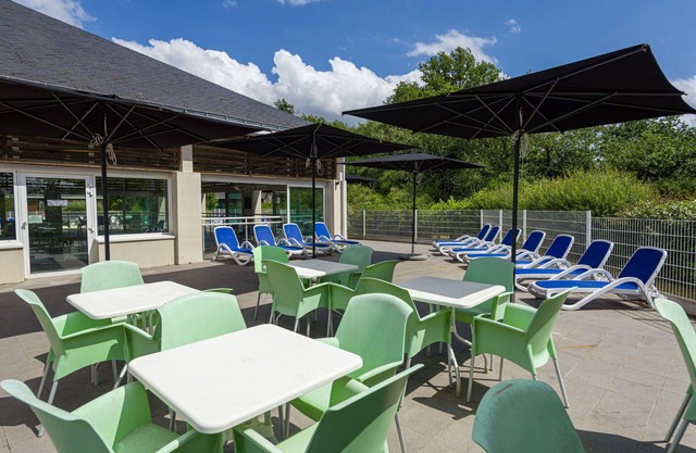 Lovely apartment in villa for 5 people with pool, internet, TV, terrace and pets allowed