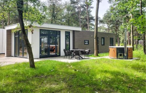 Lovely Home In Hellendoorn With Kitchen