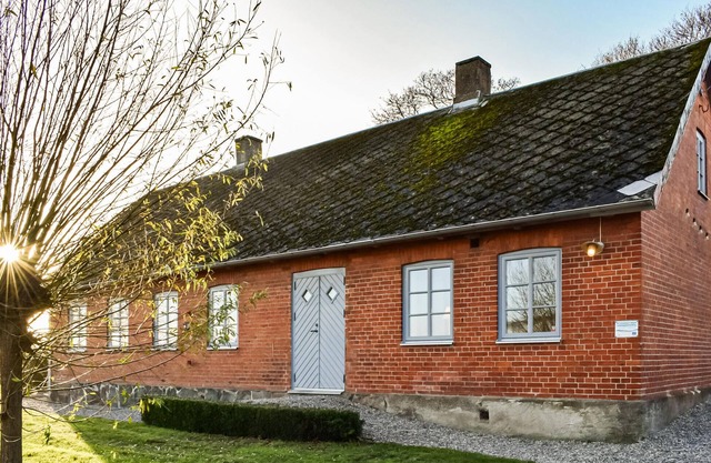 Lovely home in Skivarp with WiFi
