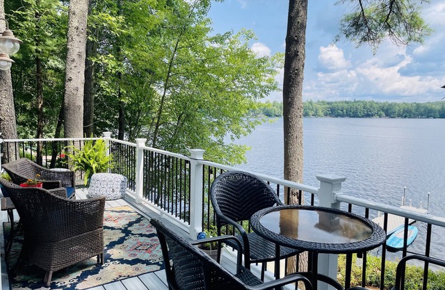 Lovely, relaxing and private lakefront 3 BR home with stunning lake views.