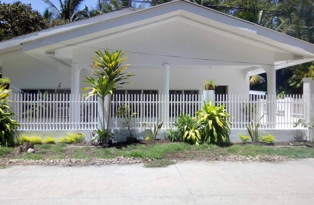 Luna Oslob Extension House