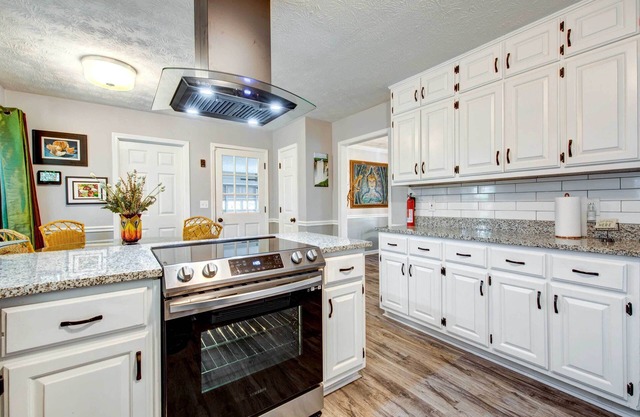 Lush Covington Home w/Patio ~ 32 Mi to Atlanta!