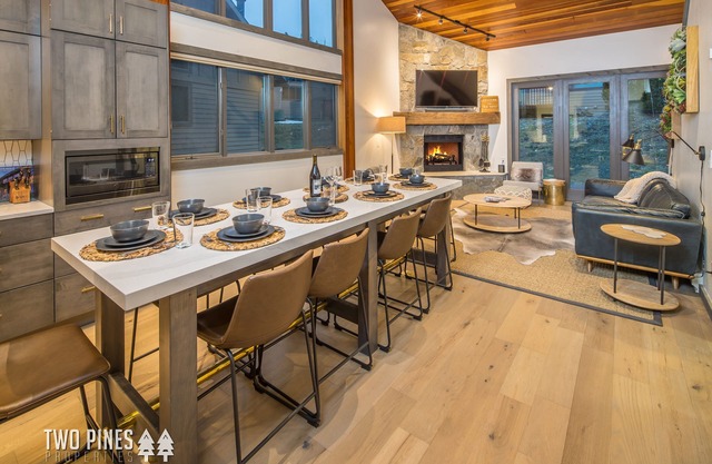 Lush Ski-in/out Home! Wood Fireplace, Grill, Walk to Resort!