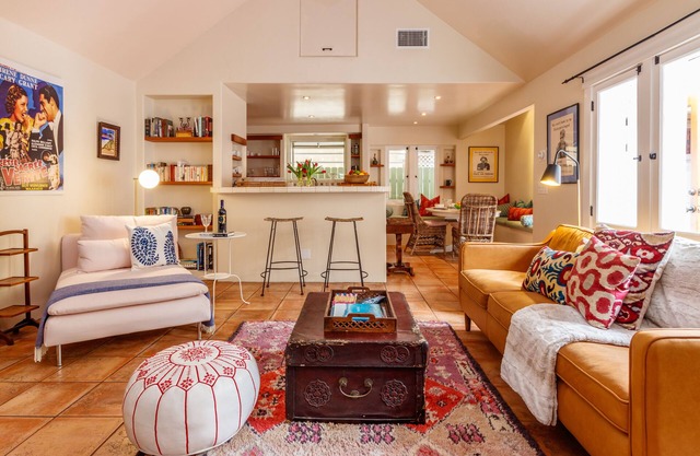 Lush Venice Beach Oasis - 4 doors from the beach