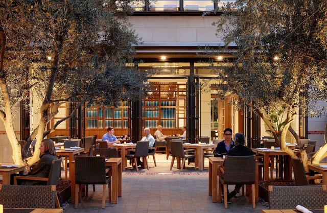 Luskin Hotel