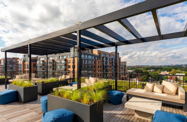 Lux Mount Vernon 1BR w/Gym, Rooftop, W/D, walk to Metro, by Blueground