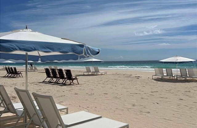 Lux Waterfront Cottage in Exclusive Briland Club w/Marina, Beach, Pickleball