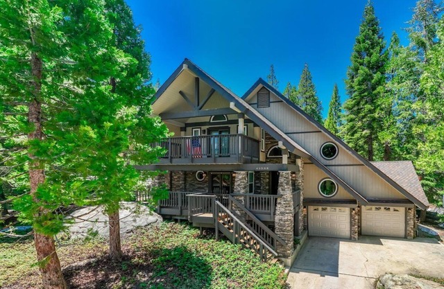 Lux Western Cabin ~ Pool Table + Ping Pong Vibes